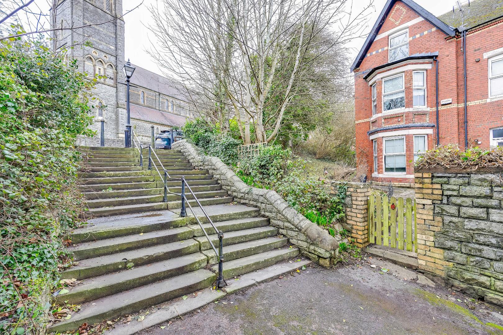 25 Church Avenue, Penarth, CF64 1AZ